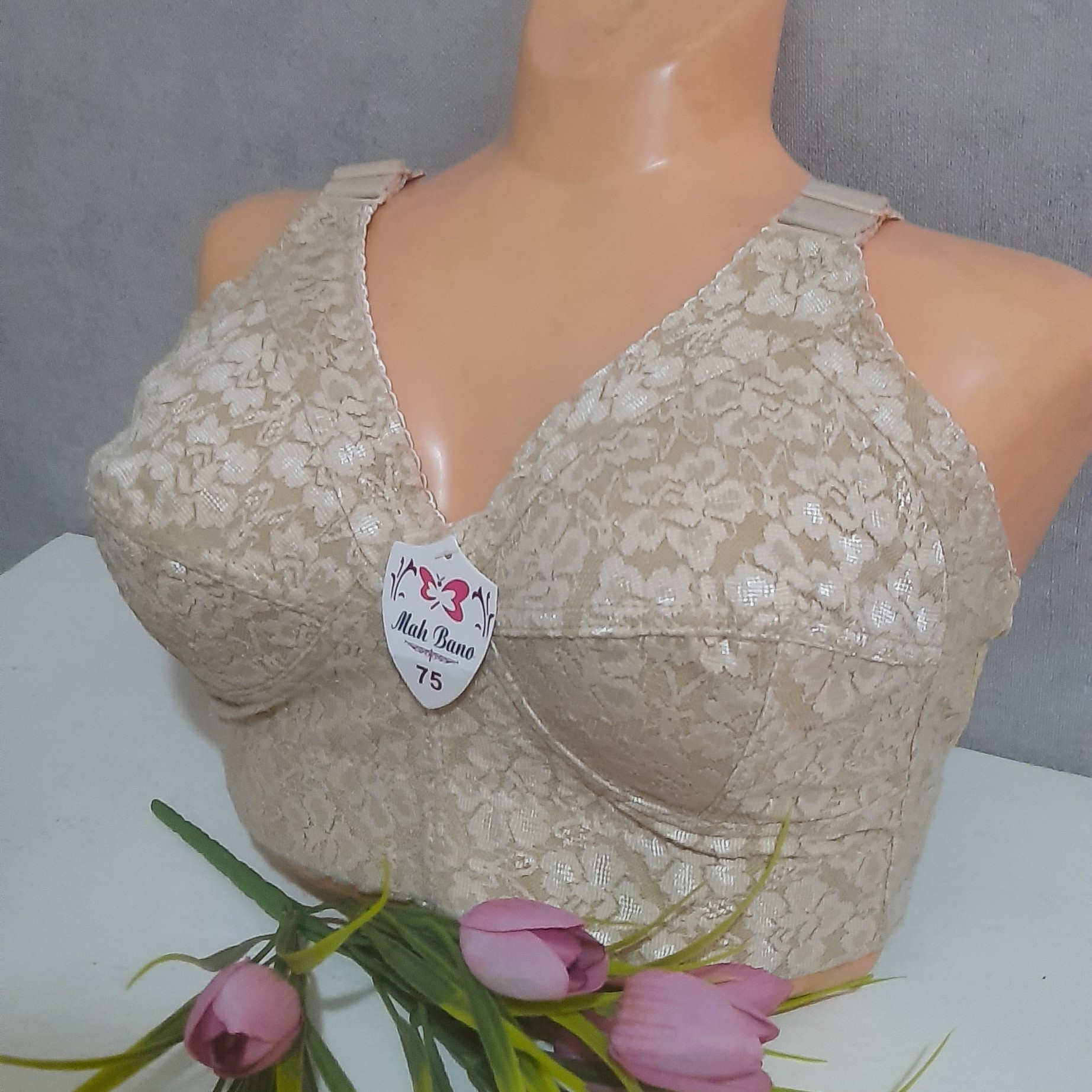 سوتین طرح مادامی گیپورخارجی سایز75 تا85لایه زیر نخ کش پهن مخفی ضدالرژی
