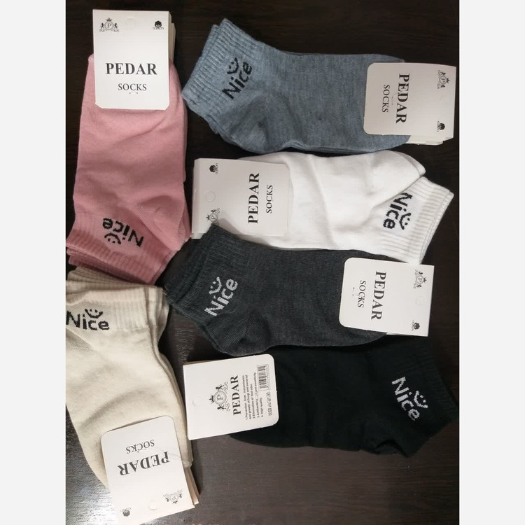 جوراب نخ اعلاعمده پک6جین (72جفت) نخ عالی عکس هاراورق بزنیدازسایز36تا40 باقابلیت کش رنگ بندی فری سایز