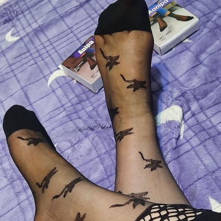جوراب مچی یک جفتی طرحدار miss Lee ضدالرژی4 طرح کفدار مشکی